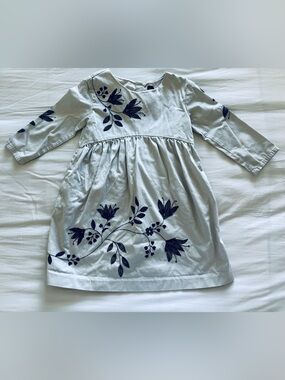 TEA, Beige Button-Up Dress. NEW! 🖤